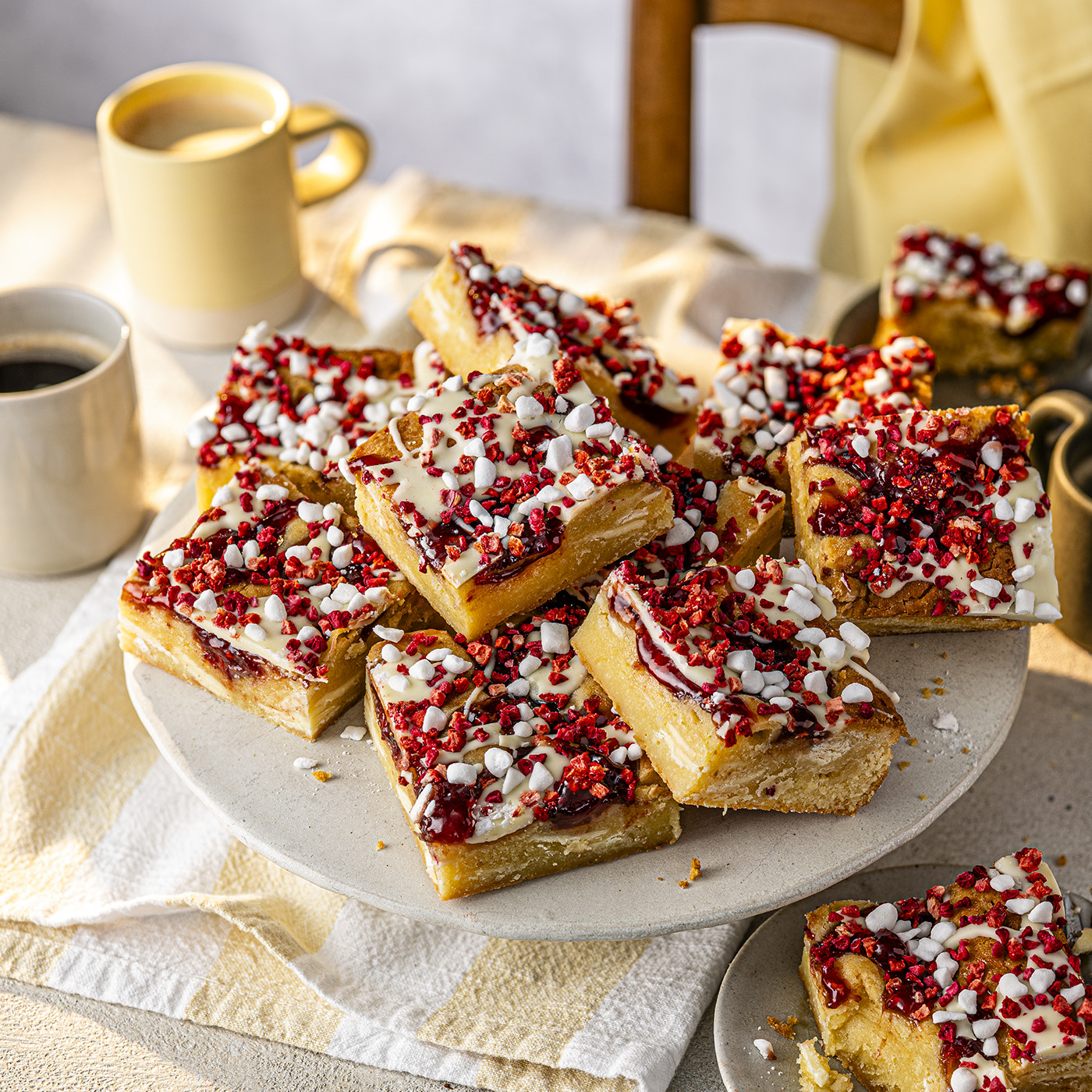 Eton Mess Blondie